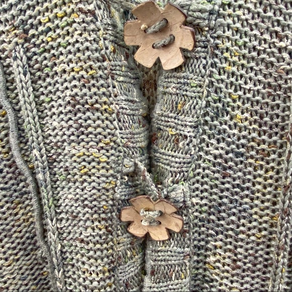 BCBGMaxAzria Boho Scalloped Edge Button Front Knit Cardigan Wood FlowerButton S - Picture 6 of 16